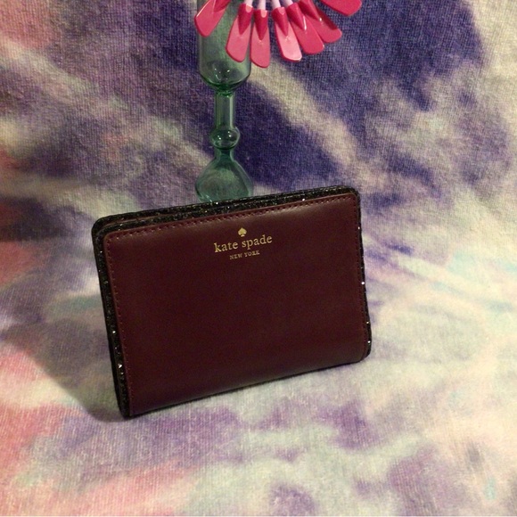Kate Spade Bifold Wallet - Picture 3 of 14